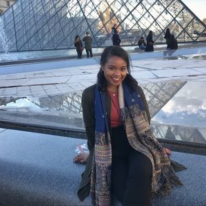 Meet your Posher, Sydney